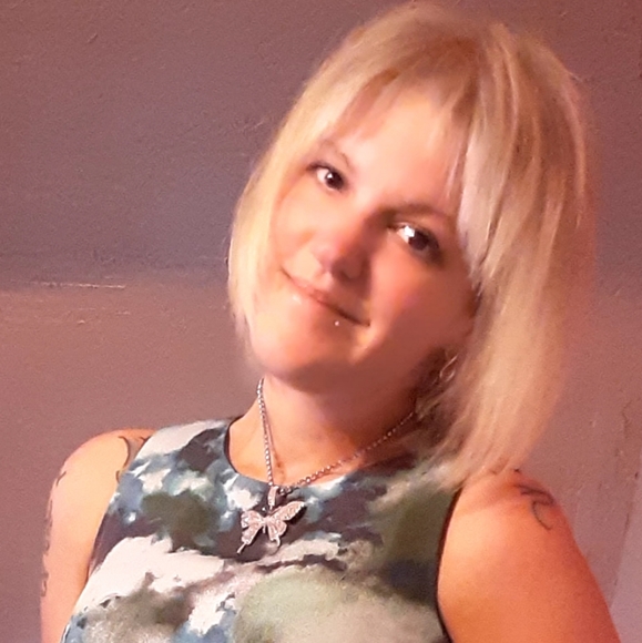 Meet your Posher, Jes - Picture 8 of 8